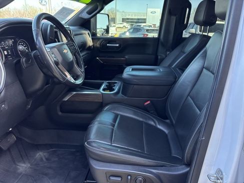 Used 2022 Chevrolet Silverado 3500 High Country w/ Safety Package II image 19