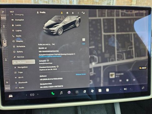 Used 2022 Tesla Model X image 3