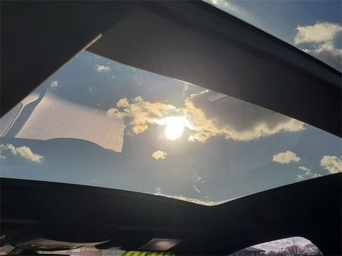 Used 2019 Lincoln Continental Reserve image 31