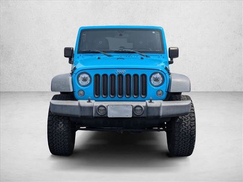 Used 2017 Jeep Wrangler Unlimited Sport w/ Connectivity Group AWD/4WD image 2