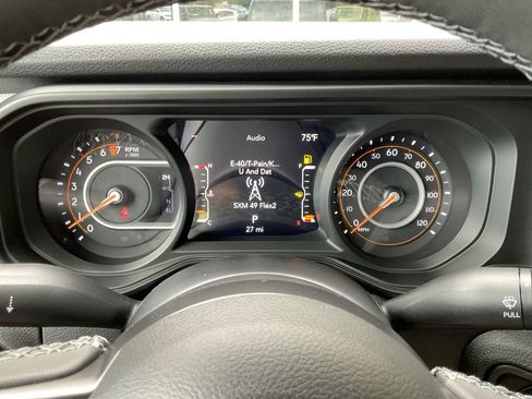 New 2025 Jeep Gladiator Sport image 21