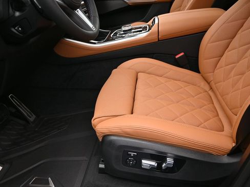 New 2026 BMW X5 M60i AWD/4WD image 13