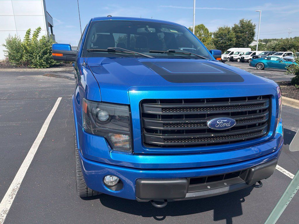Used 2014 Ford F150 FX4 w/ Equipment Group 402A Luxury AWD/4WD image 2