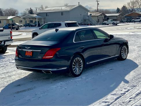 Used 2017 Genesis G90 3.3T Premium image 5