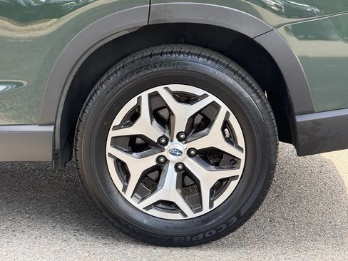 Used 2023 Subaru Forester Premium AWD/4WD image 7
