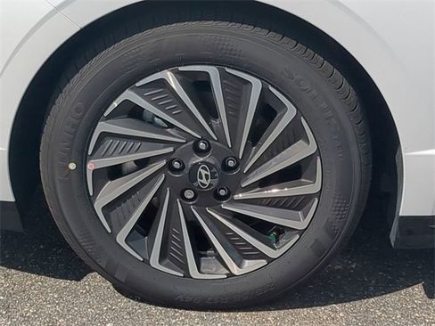 New 2025 Hyundai Sonata SEL image 11