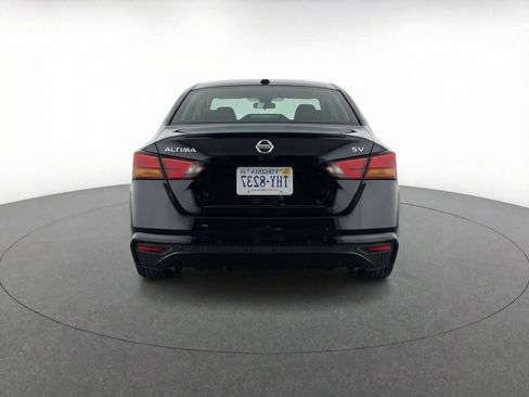 Used 2024 Nissan Altima 2.5 SV image 7
