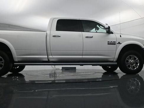 Used 2018 RAM 2500 Laramie AWD/4WD image 33