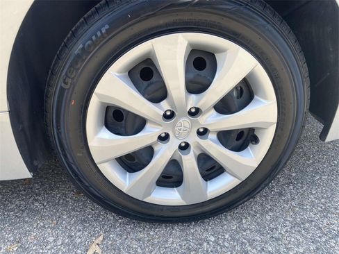 Used 2024 Toyota Corolla LE image 8