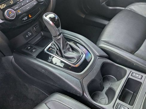 Used 2022 Nissan Rogue Sport SL w/ Premium Package FWD image 23