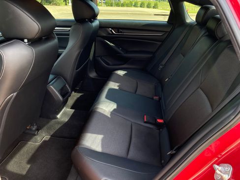 Used 2019 Honda Accord Sport image 25