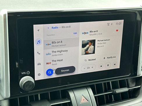 Used 2024 Toyota RAV4 XLE image 22