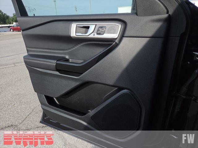 Used 2023 Ford Explorer ST w/ Equipment Group 401A AWD/4WD image 18