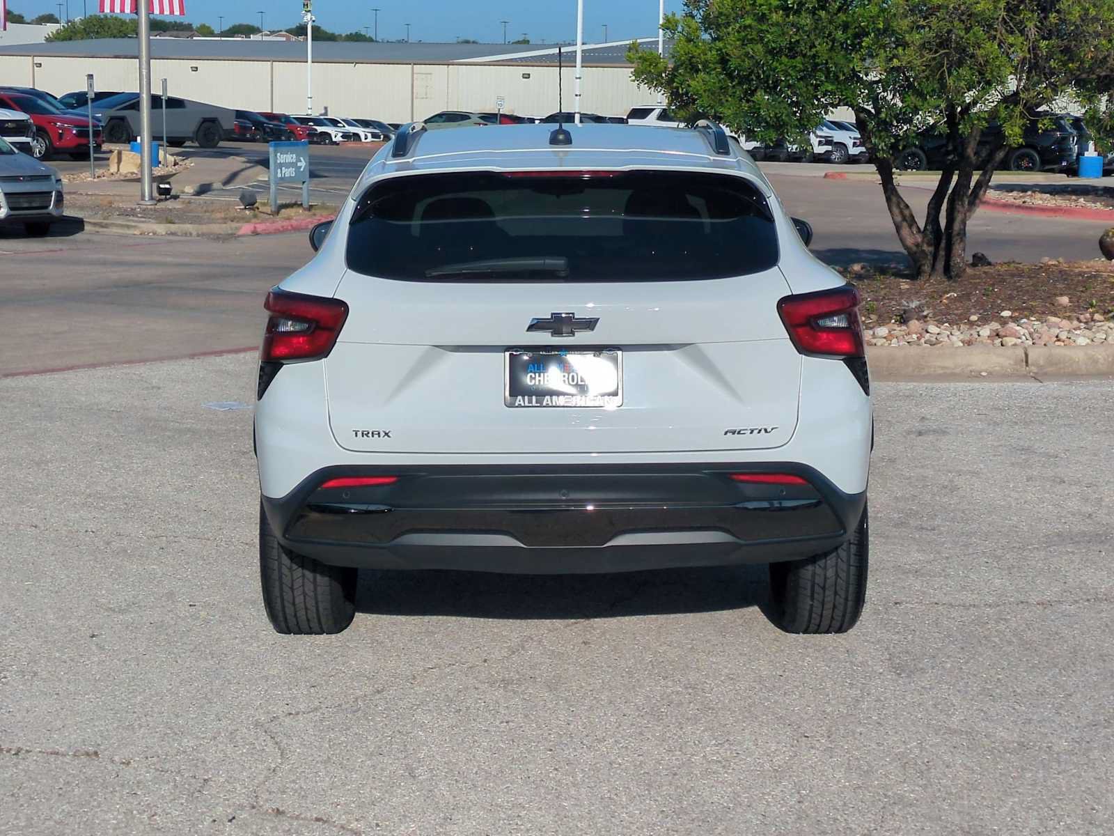 Used 2024 Chevrolet Trax ACTIV w/ Sunroof Package FWD image 7