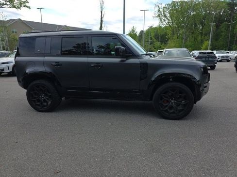 Used 2023 Land Rover Defender 110 X image 6