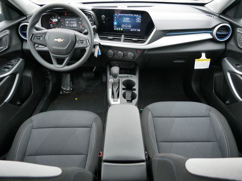 New 2026 Chevrolet Trax LS w/ LS Convenience Package image 6