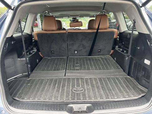 Used 2019 Toyota Highlander Limited AWD/4WD image 13