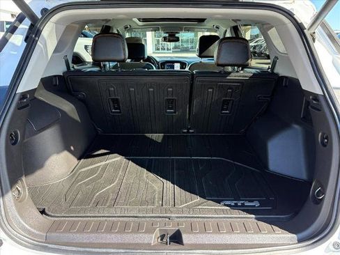 Certified 2024 GMC Terrain AT4 w/ Infotainment Package II image 22