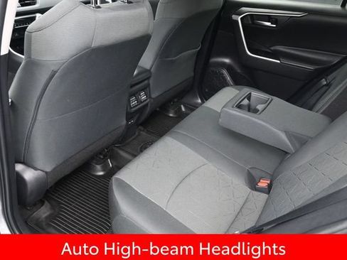 Used 2022 Toyota RAV4 XLE w/ Convenience Package AWD/4WD image 15