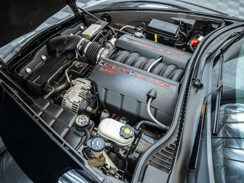 Used 2006 Chevrolet Corvette Convertible w/ Preferred Equipment Group image 18