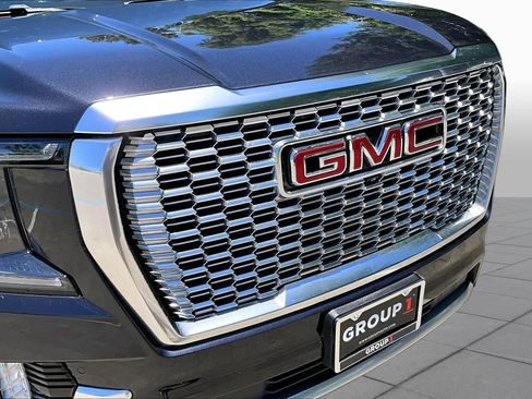 Used 2024 GMC Yukon Denali RWD image 28