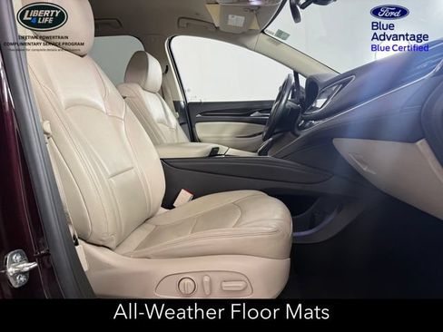 Used 2019 Buick Enclave Essence AWD/4WD image 17