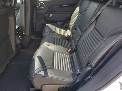 New 2026 Land Rover Discovery S AWD/4WD image 11