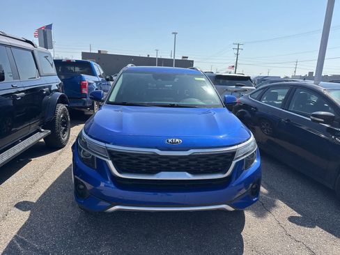 Used 2021 Kia Seltos EX image 4