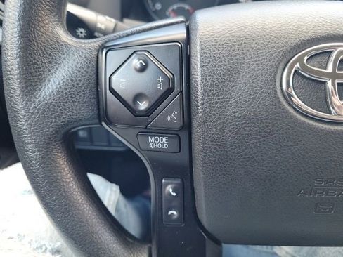 Certified 2022 Toyota Tacoma SR image 22