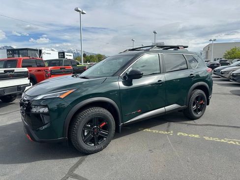 New 2026 Nissan Rogue SV AWD/4WD image 5