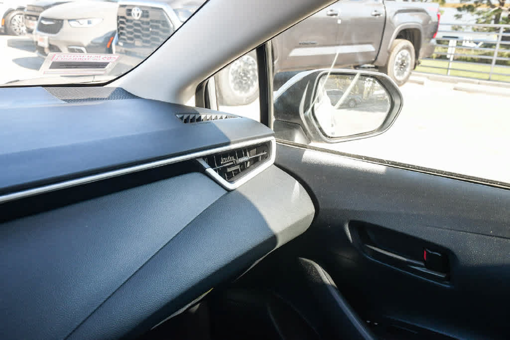 Certified 2025 Toyota Corolla LE FWD image 20