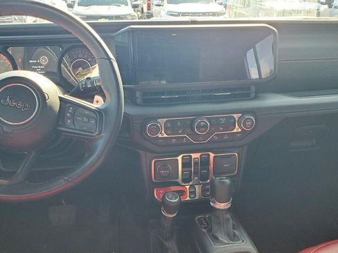 Used 2024 Jeep Wrangler Unlimited Rubicon 392 AWD/4WD image 7