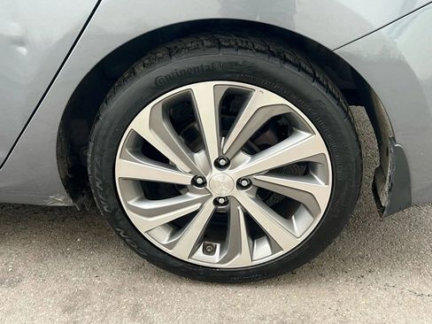 Used 2019 Hyundai Accent Limited image 10