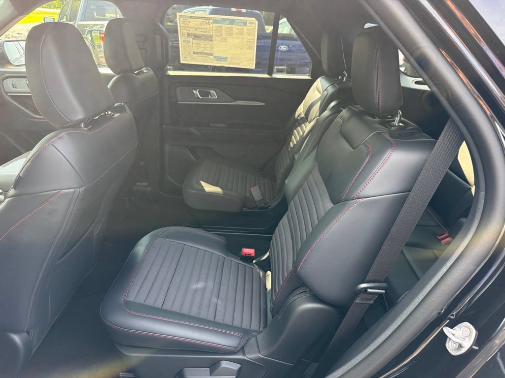 New 2026 Ford Explorer ST-Line w/ ST-Line Street Pack RWD image 12