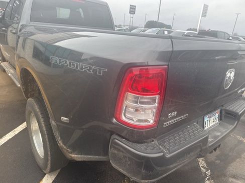 Used 2024 RAM 3500 Big Horn w/ Sport Appearance Package image 9