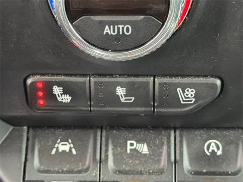 Used 2019 GMC Sierra 1500 SLT w/ SLT Premium Plus Package image 30