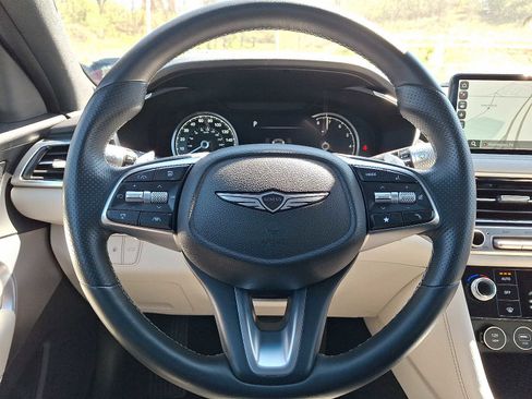 Used 2025 Genesis G70 2.5T AWD/4WD image 19