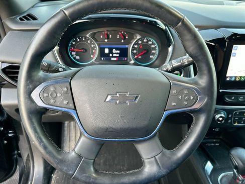 Used 2023 Chevrolet Traverse RS AWD/4WD image 30