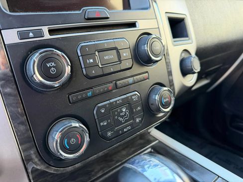 Used 2017 Ford Expedition EL Limited RWD image 26