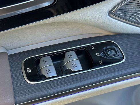 Certified 2023 Mercedes-Benz EQS 580 4MATIC SUV image 13
