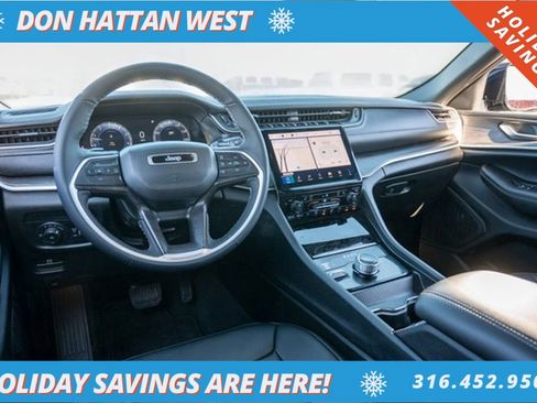 Used 2025 Jeep Grand Cherokee Limited image 21