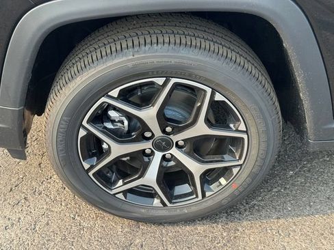 New 2026 Jeep Compass Limited AWD/4WD image 10