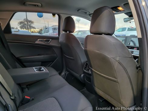 Used 2024 Kia Sportage LX image 24