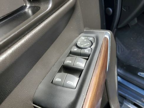 Used 2021 GMC Sierra 1500 SLT w/ SLT Premium Package image 19