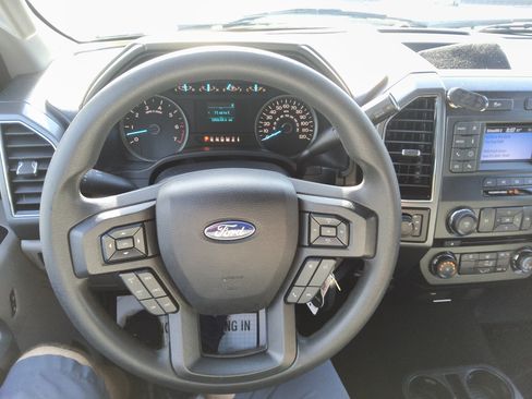 Used 2018 Ford F150 XLT AWD/4WD image 30