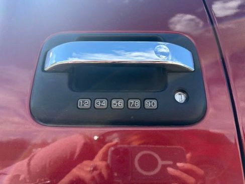Used 2014 Ford F150 XLT w/ Equipment Group 302A Luxury AWD/4WD image 4