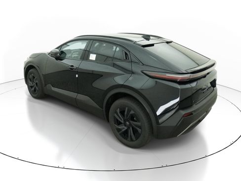 New 2026 Toyota C-HR AWD/4WD image 5