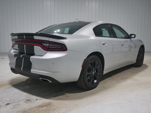 Used 2022 Dodge Charger SXT w/ Blacktop Package image 5