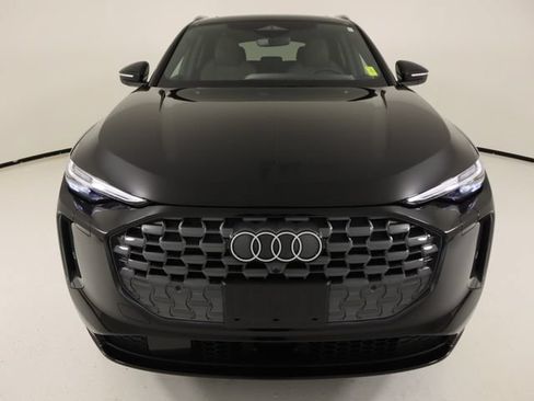 Certified 2025 Audi Q5 Premium w/ Premium Plus AWD/4WD image 8