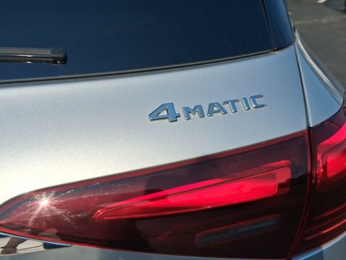 Used 2025 Mercedes-Benz GLE 350 4MATIC image 9